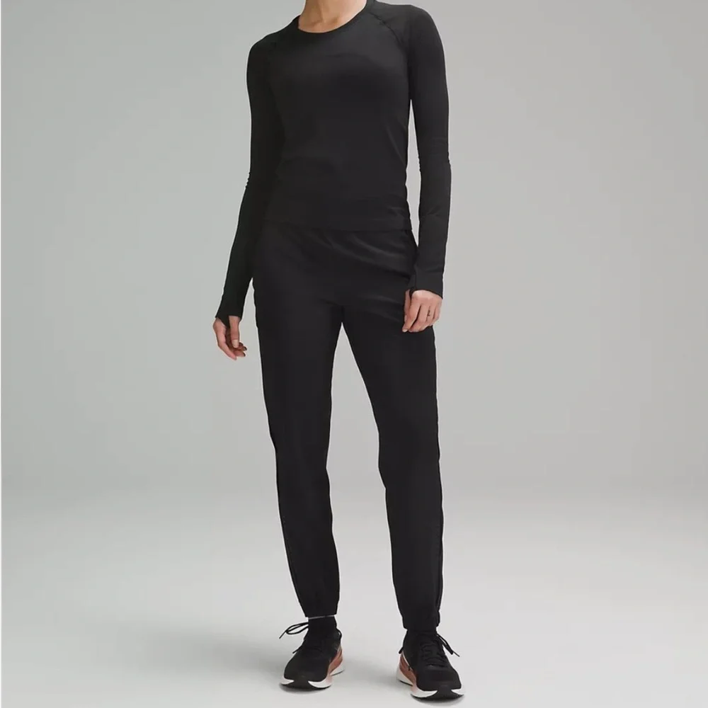 Lululemon Adapted State High Rise Jogger *Airflow” Leg Slits Black Color SZ 10